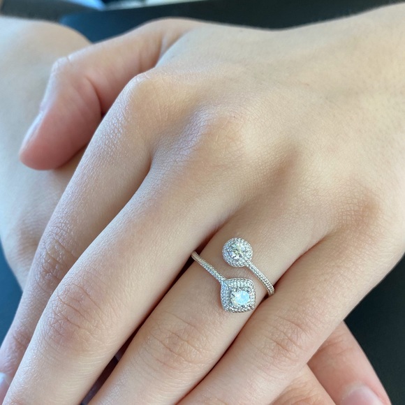 Clearance Sale $20! Sterling Silver Cz Ring - Picture 8 of 16